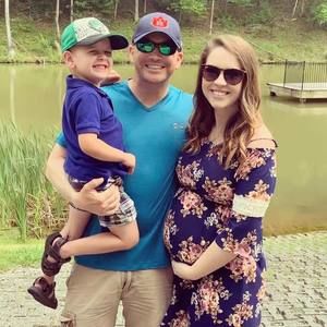 Meet your Posher, Caitlin